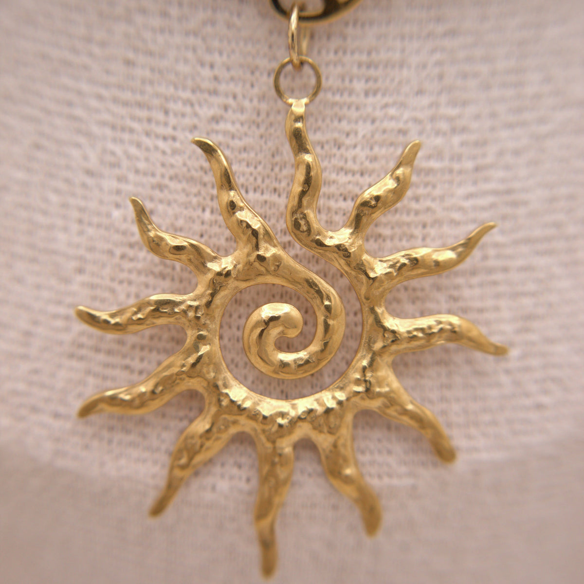 Encanto Necklace 💧✅