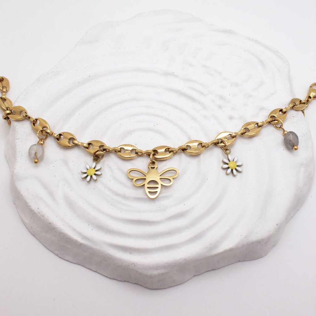 Bee Blossom Bracelet💧✅