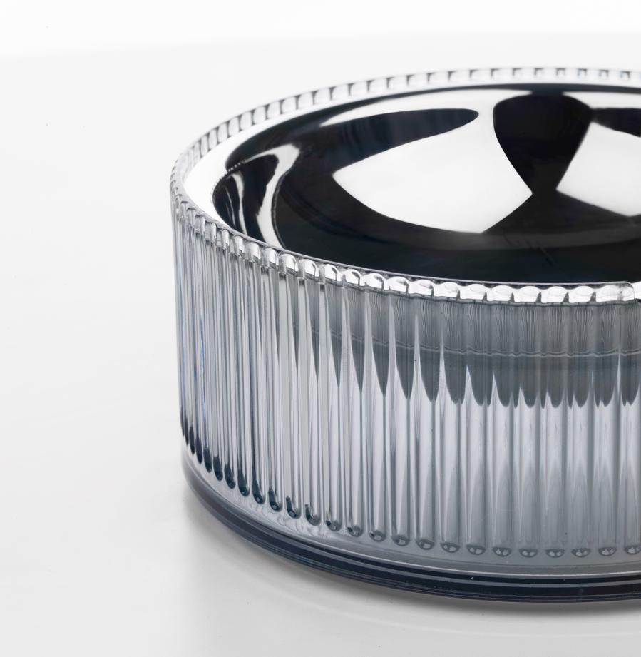 Contemporary Stainless Steel Pet Bowl in Blue