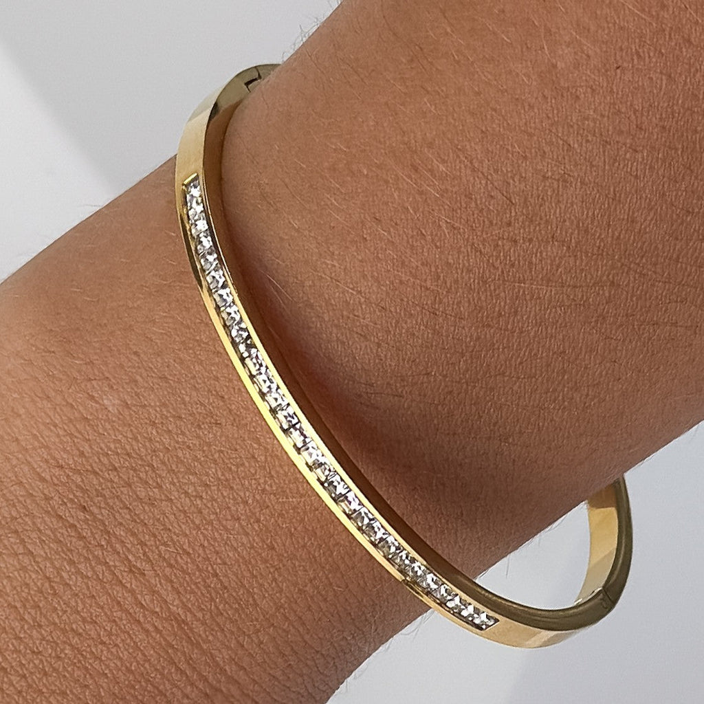 Aura Spark Bangle💧✅