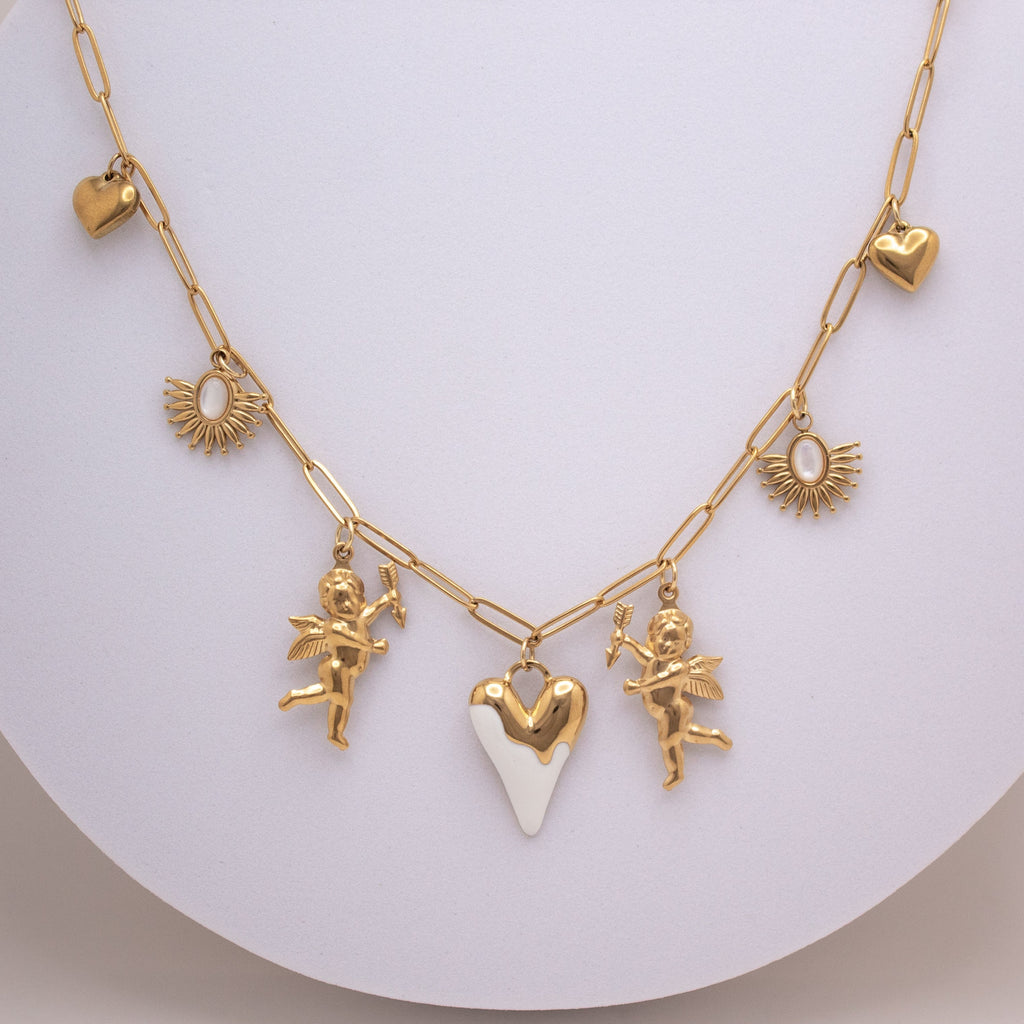 Golden Amour Necklace 💧✅