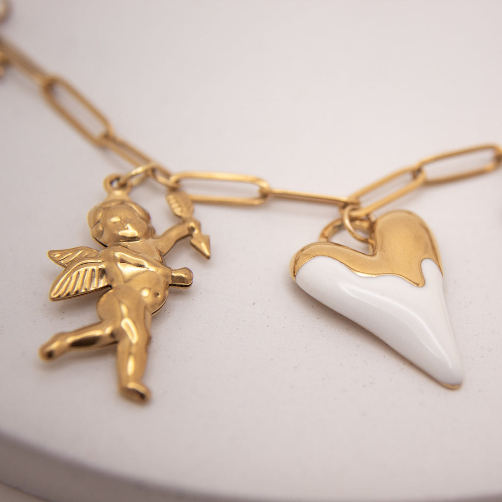 Golden Amour Necklace 💧✅