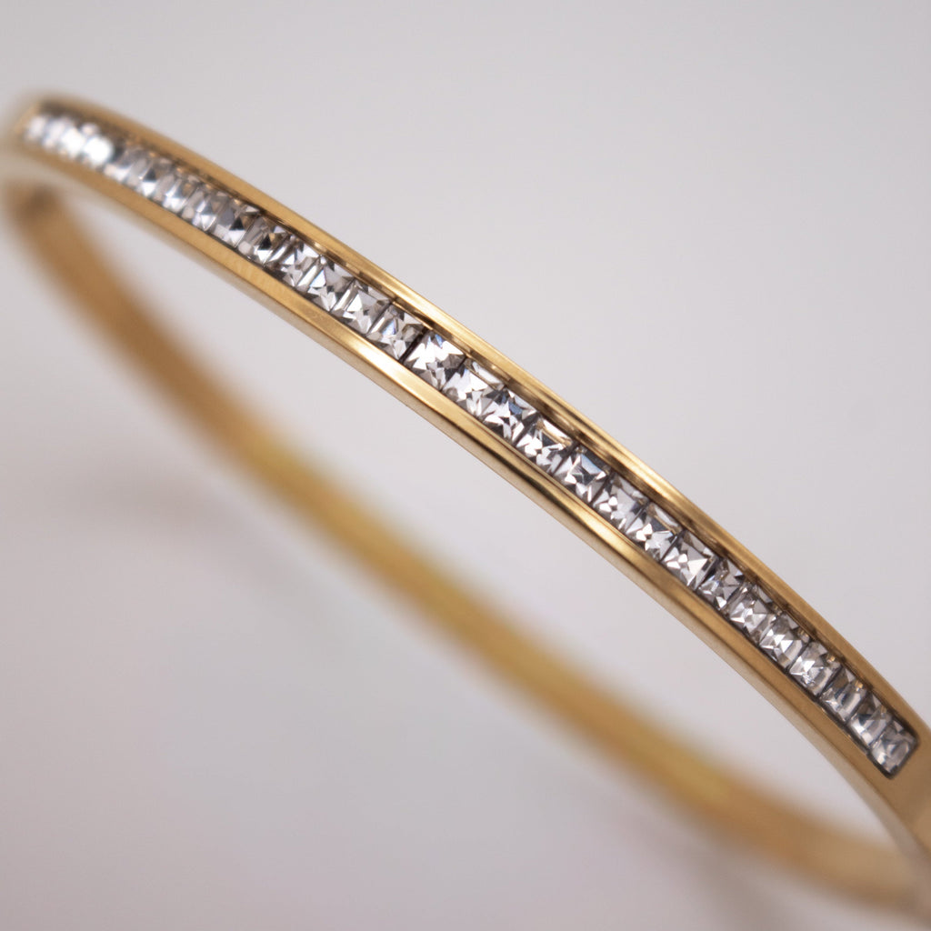 Aura Spark Bangle💧✅