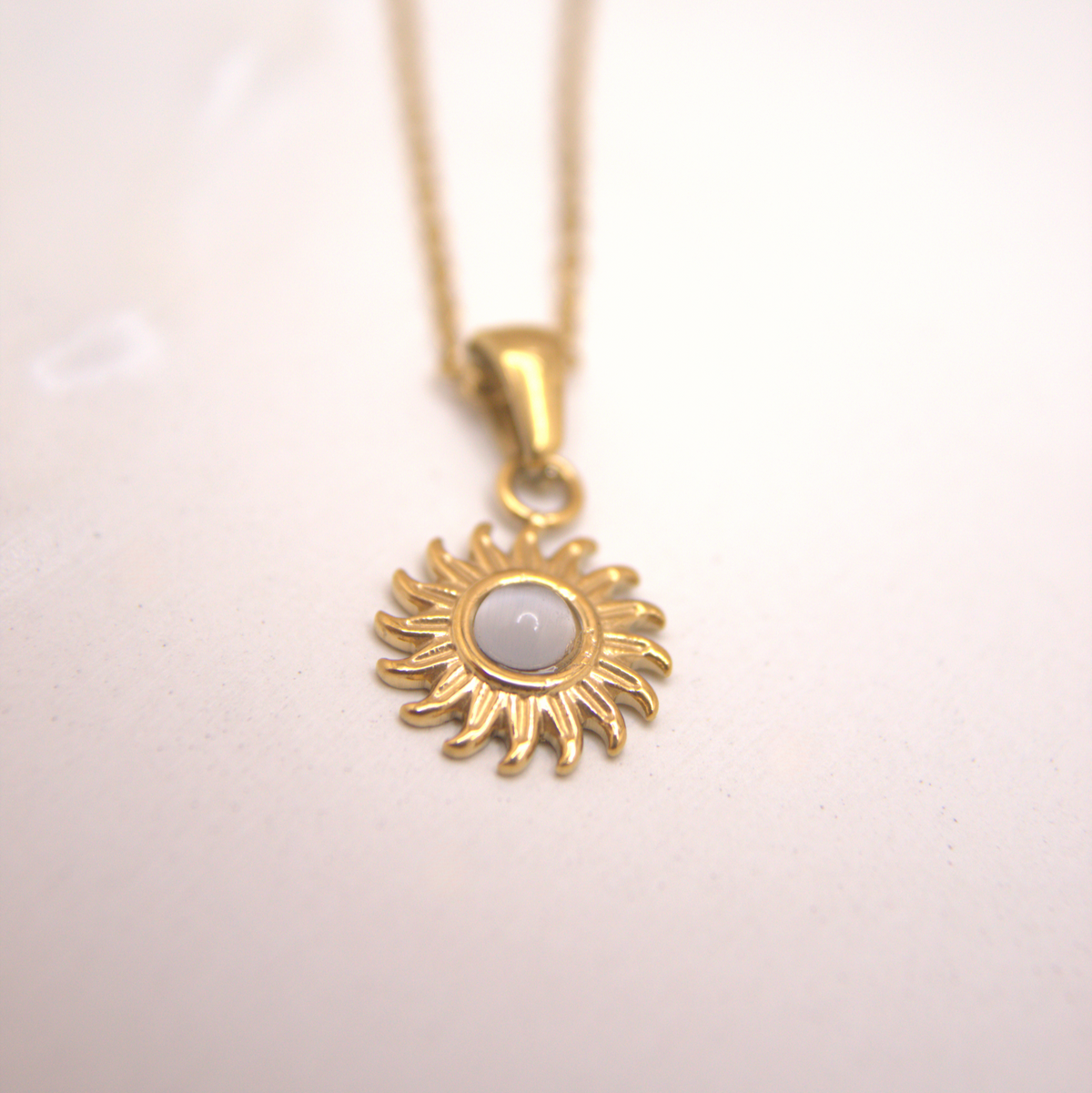 Solar Glow Necklace 💧✅